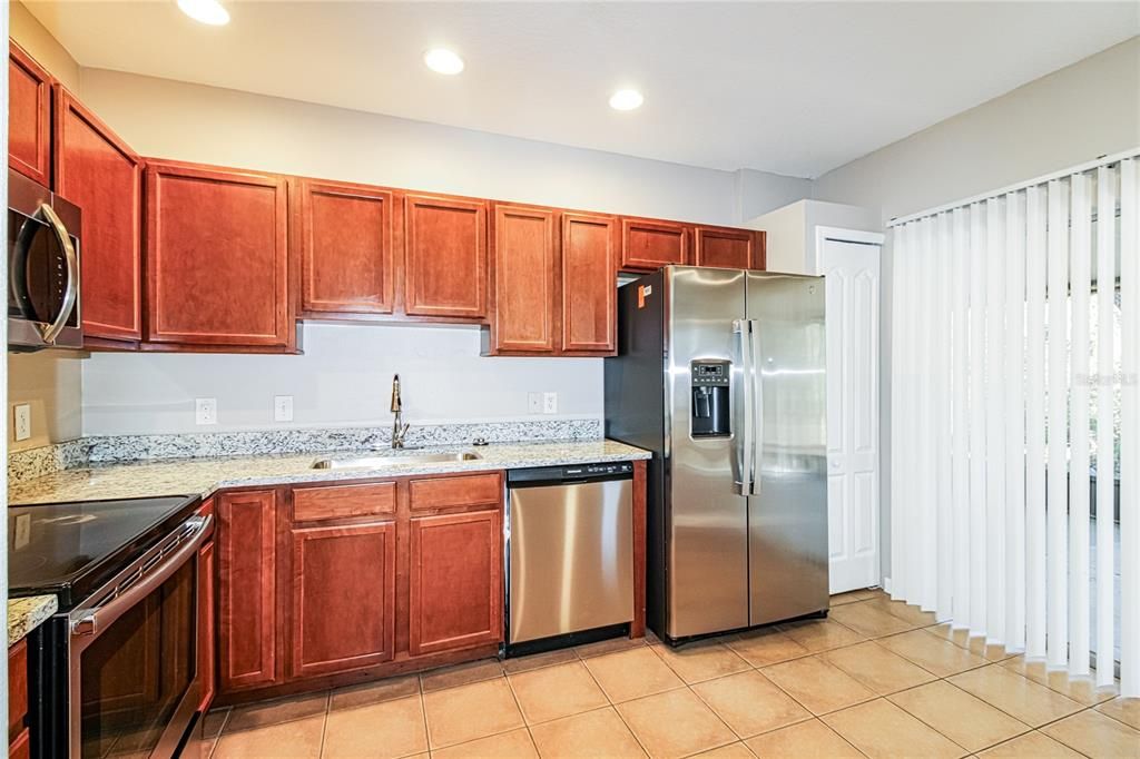 En Venta: $309,000 (4 camas, 2 baños, 1671 Pies cuadrados)