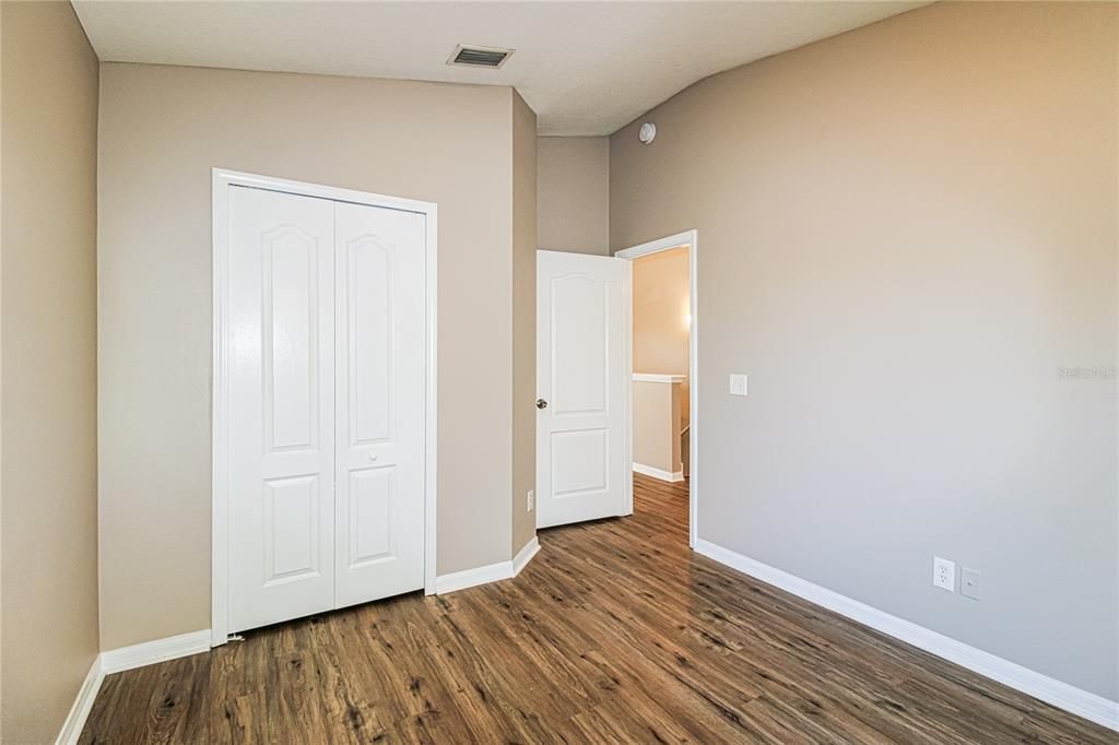 En Venta: $309,000 (4 camas, 2 baños, 1671 Pies cuadrados)