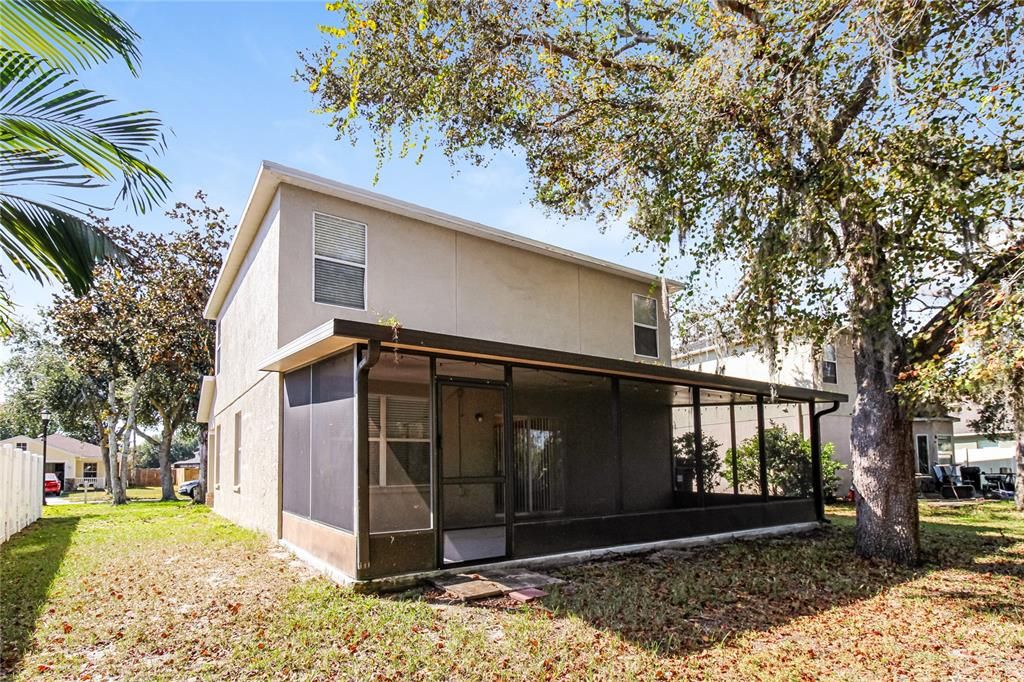 En Venta: $309,000 (4 camas, 2 baños, 1671 Pies cuadrados)