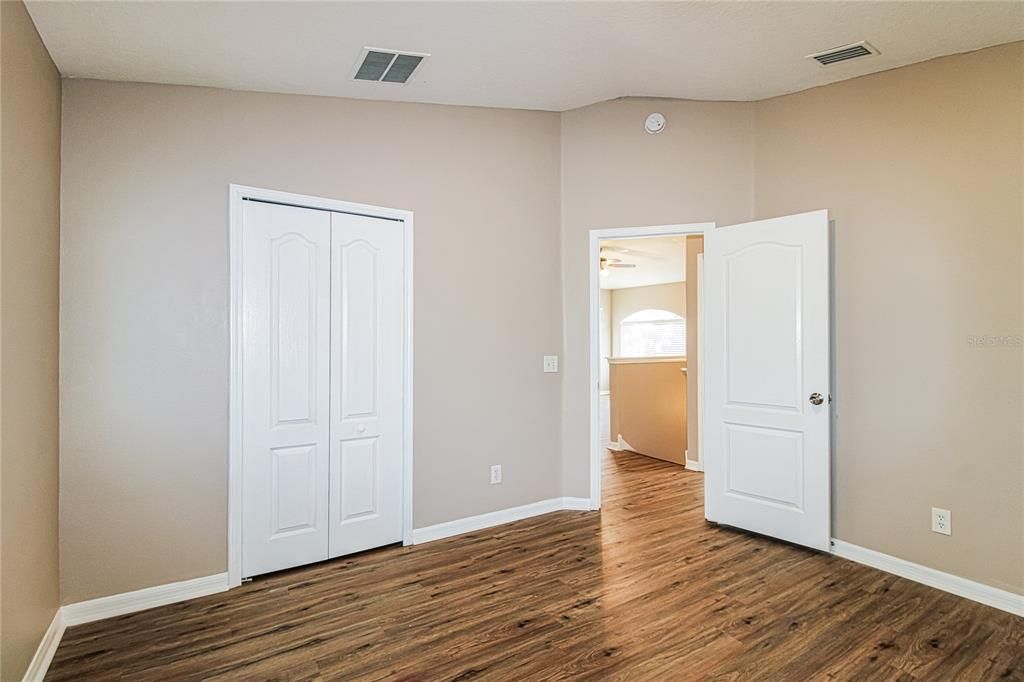 En Venta: $309,000 (4 camas, 2 baños, 1671 Pies cuadrados)