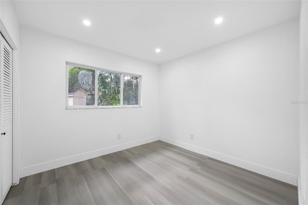 待售: $575,000 (5 贝兹, 3 浴室, 2568 平方英尺)