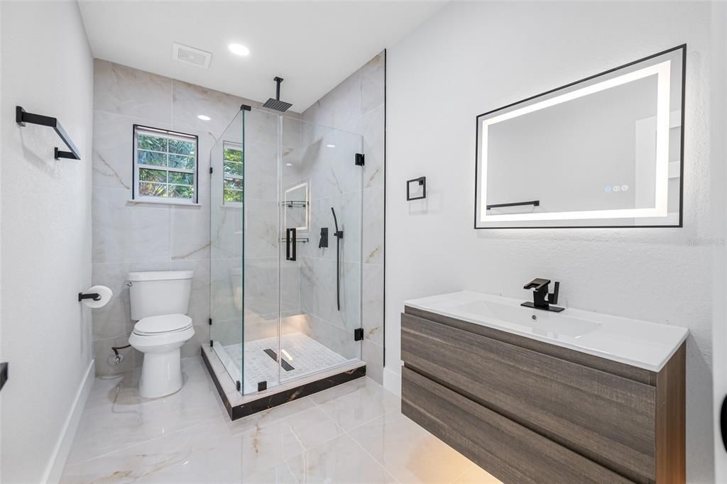 待售: $575,000 (5 贝兹, 3 浴室, 2568 平方英尺)