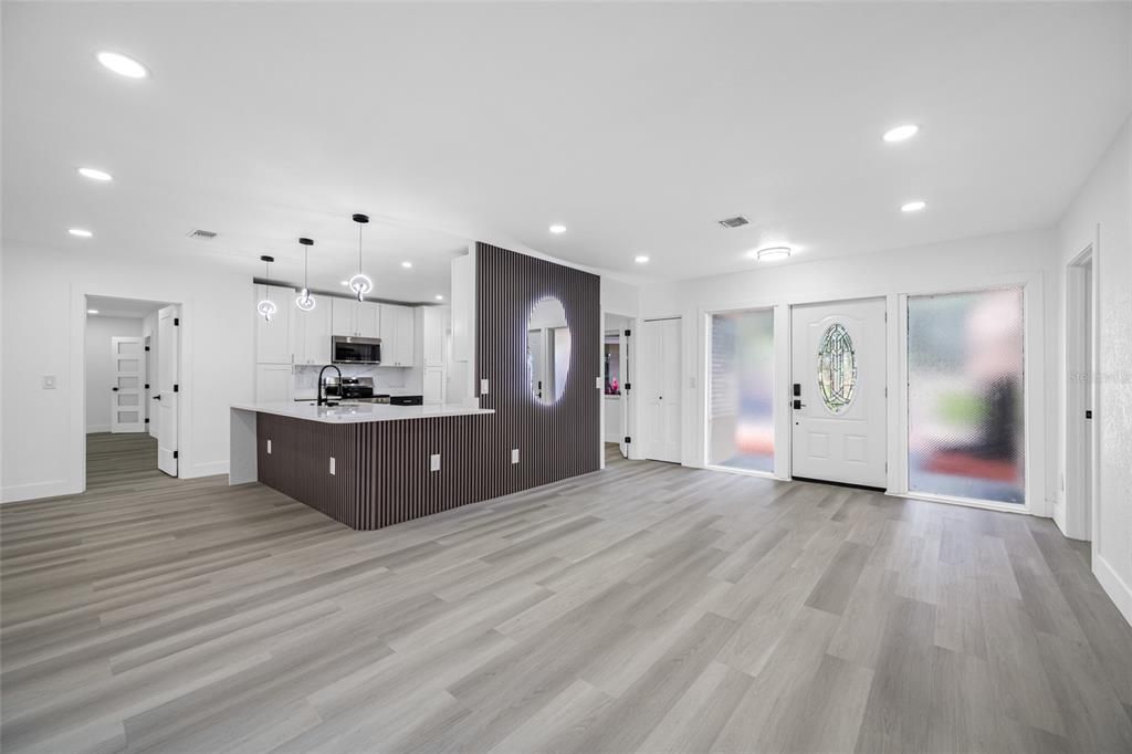 待售: $575,000 (5 贝兹, 3 浴室, 2568 平方英尺)