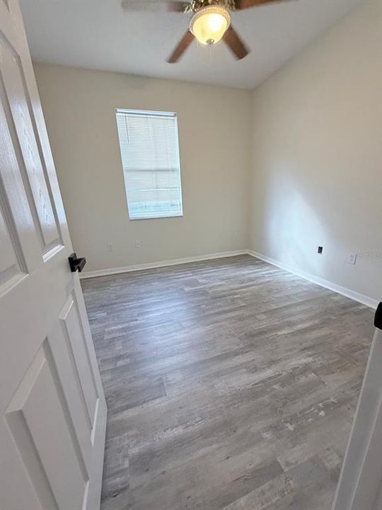 出租: $2,200 (4 贝兹, 3 浴室, 1960 平方英尺)