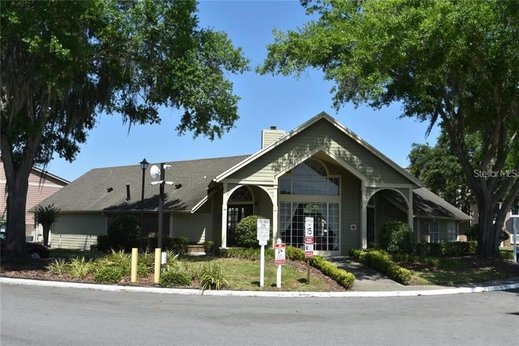 For Rent: $1,395 (2 beds, 1 baths, 810 Square Feet)