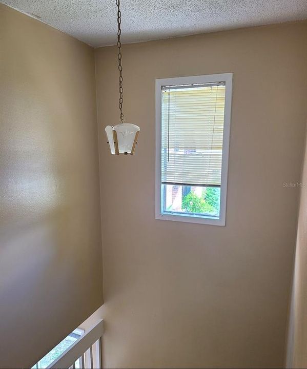 For Sale: $109,000 (2 beds, 1 baths, 996 Square Feet)