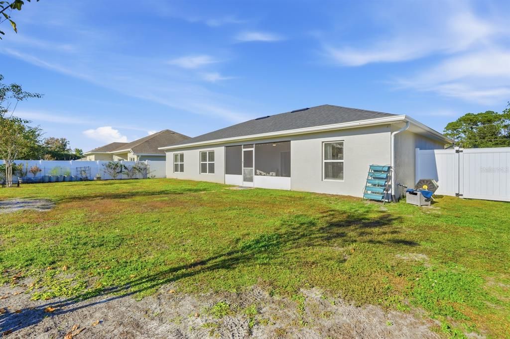 Active With Contract: $339,000 (3 beds, 2 baths, 1721 Square Feet)