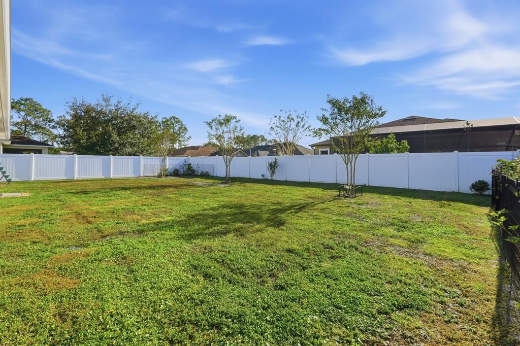 Active With Contract: $339,000 (3 beds, 2 baths, 1721 Square Feet)