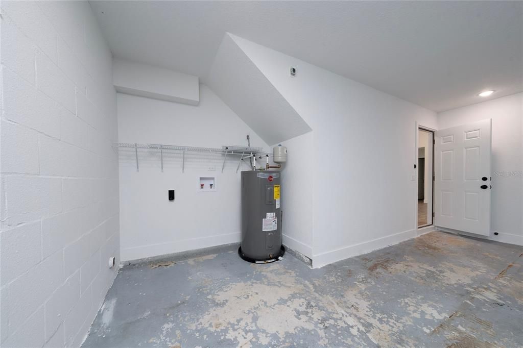 For Sale: $365,000 (4 beds, 3 baths, 1532 Square Feet)