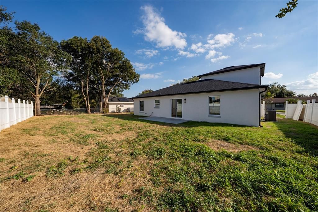 For Sale: $365,000 (4 beds, 3 baths, 1532 Square Feet)