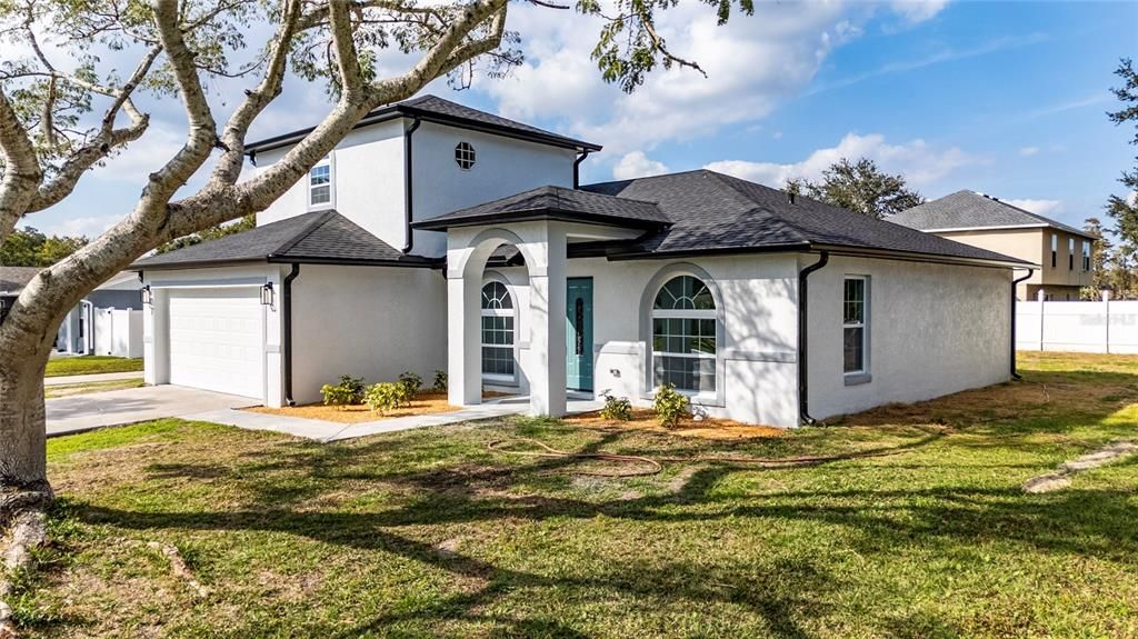 For Sale: $365,000 (4 beds, 3 baths, 1532 Square Feet)