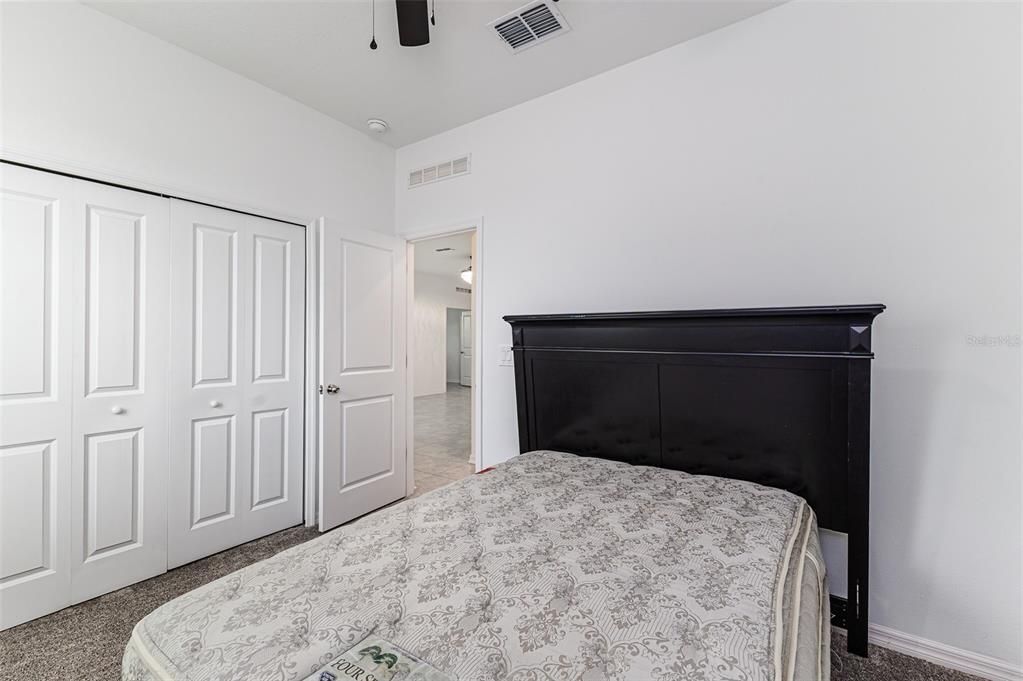 В аренду: $2,170 (4 спален, 3 ванн, 2093 Квадратных фут)