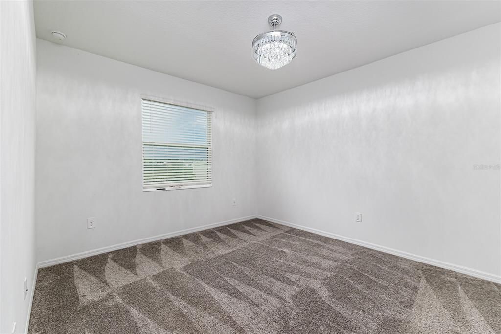 В аренду: $2,170 (4 спален, 3 ванн, 2093 Квадратных фут)