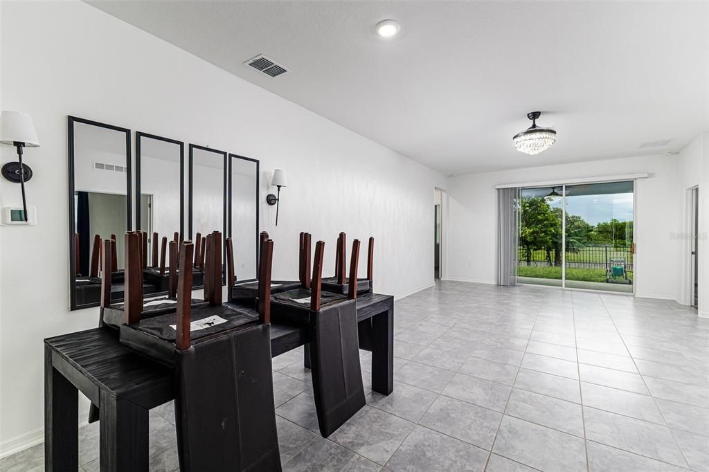 В аренду: $2,170 (4 спален, 3 ванн, 2093 Квадратных фут)