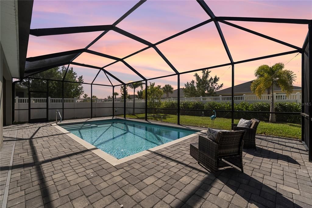 Active With Contract: $438,000 (4 beds, 3 baths, 2027 Square Feet)