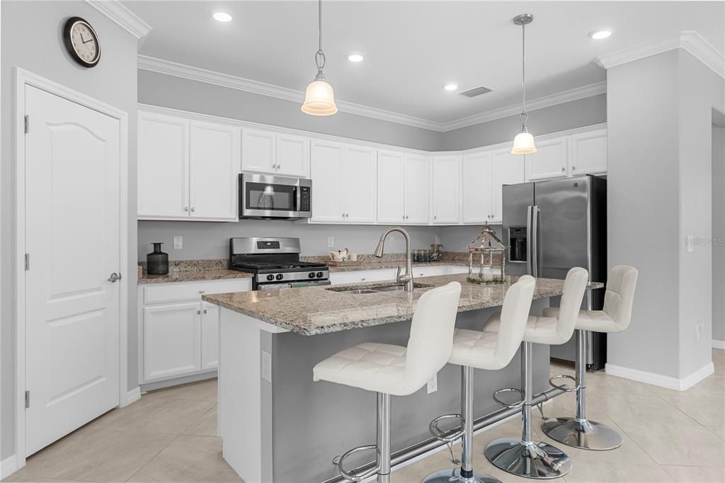 Active With Contract: $438,000 (4 beds, 3 baths, 2027 Square Feet)