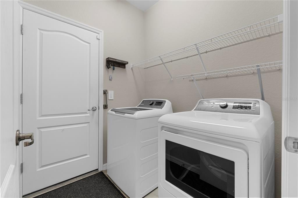 Active With Contract: $438,000 (4 beds, 3 baths, 2027 Square Feet)