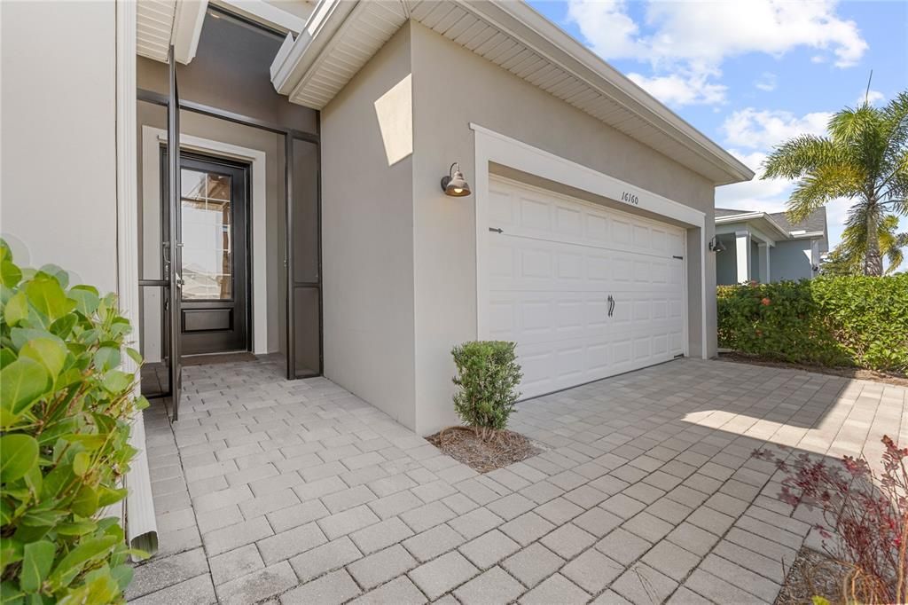 Active With Contract: $438,000 (4 beds, 3 baths, 2027 Square Feet)