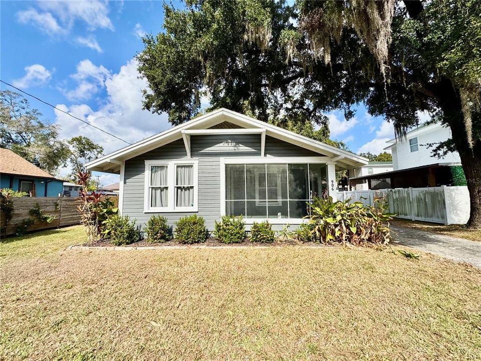 待售: $230,000 (2 贝兹, 1 浴室, 1120 平方英尺)