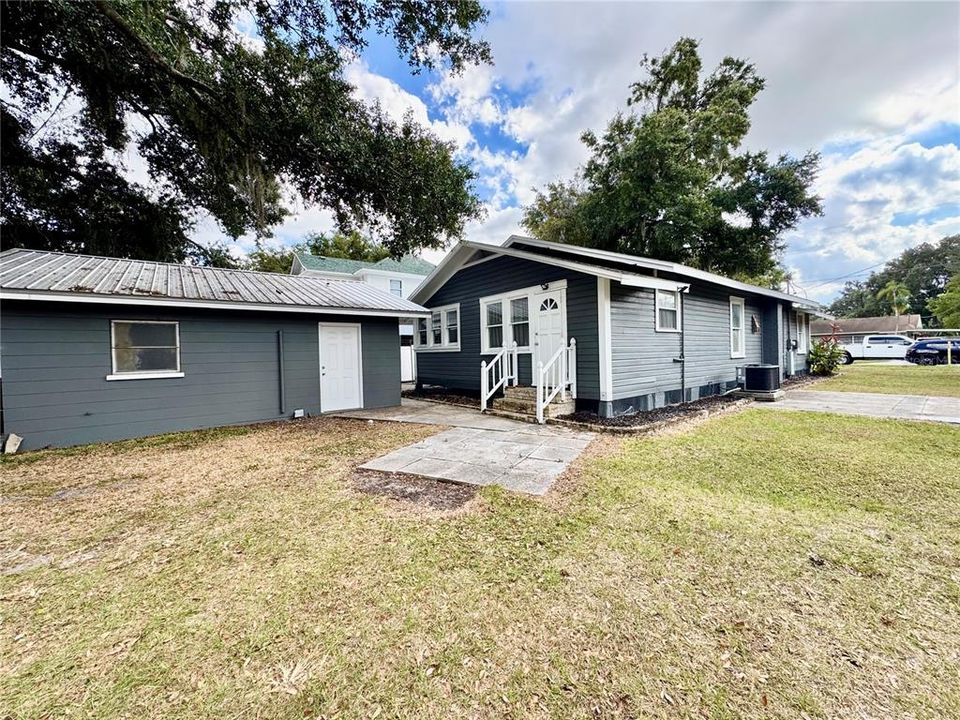 待售: $230,000 (2 贝兹, 1 浴室, 1120 平方英尺)