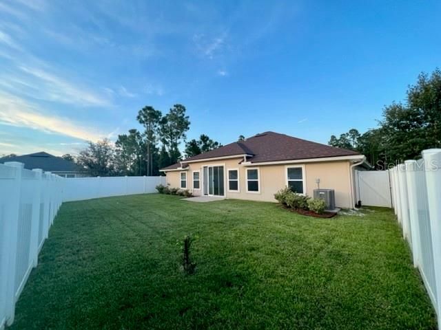 出租: $2,300 (3 贝兹, 2 浴室, 2008 平方英尺)