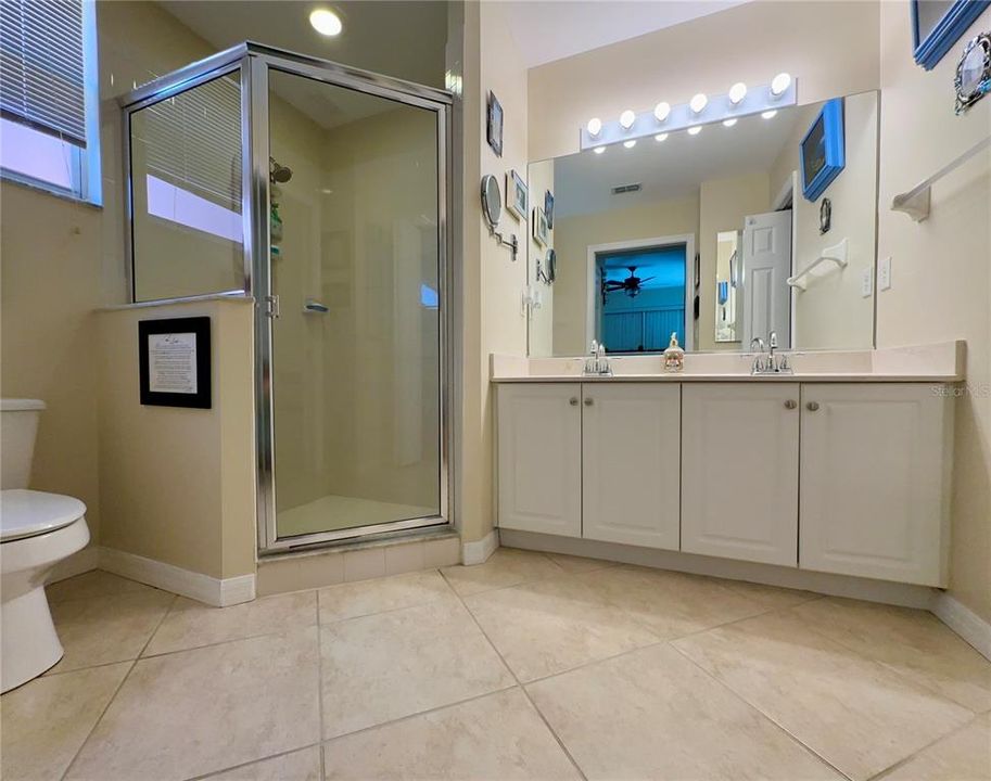 待售: $275,000 (3 贝兹, 2 浴室, 1517 平方英尺)