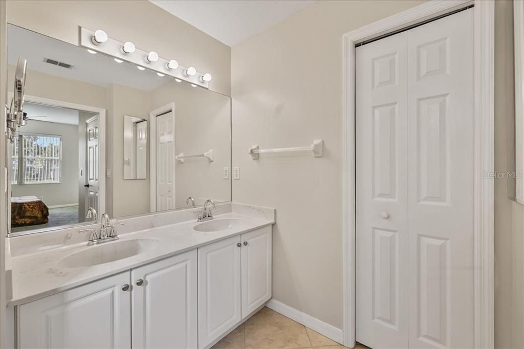 待售: $275,000 (3 贝兹, 2 浴室, 1517 平方英尺)