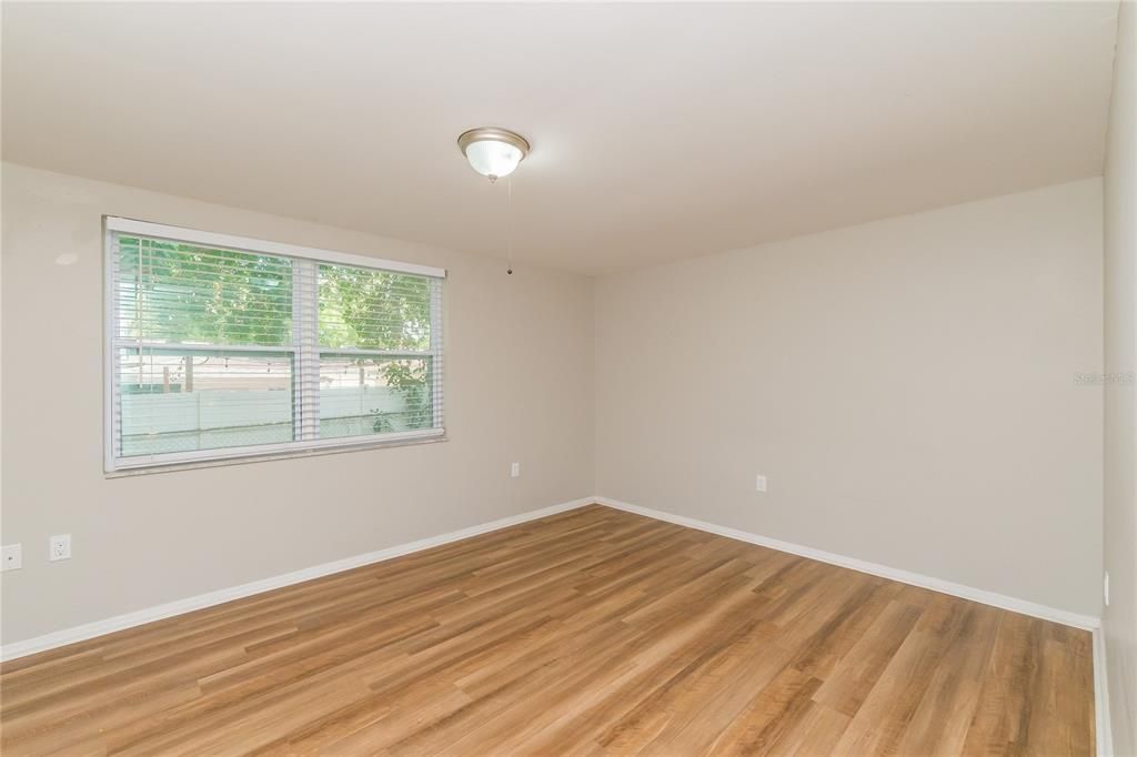 For Rent: $1,760 (3 beds, 2 baths, 1308 Square Feet)