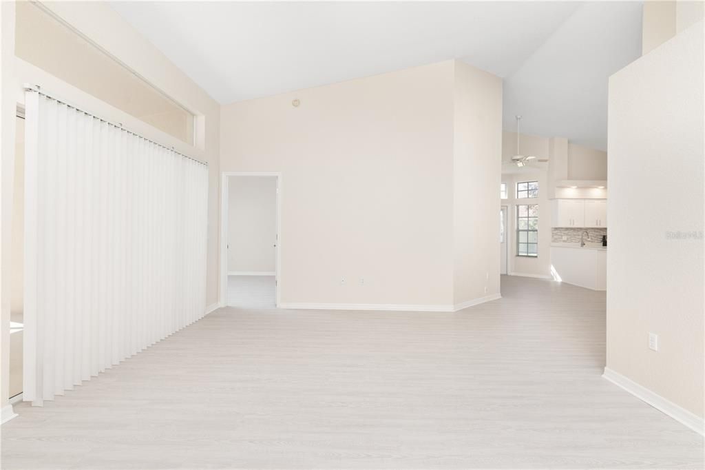 For Sale: $349,000 (3 beds, 2 baths, 1835 Square Feet)