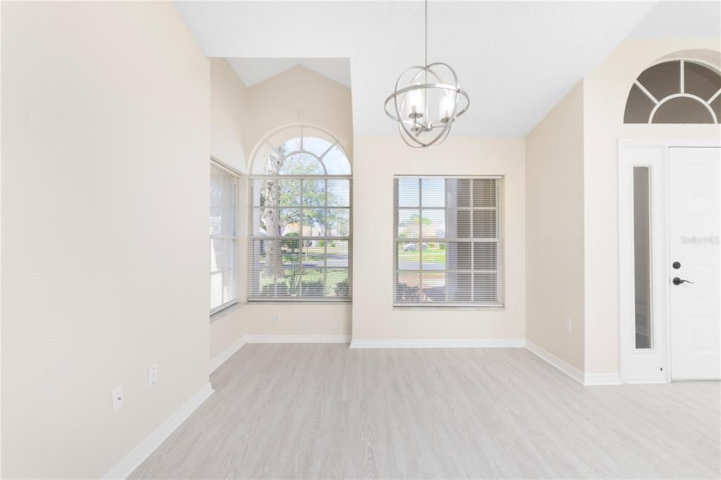 For Sale: $349,000 (3 beds, 2 baths, 1835 Square Feet)