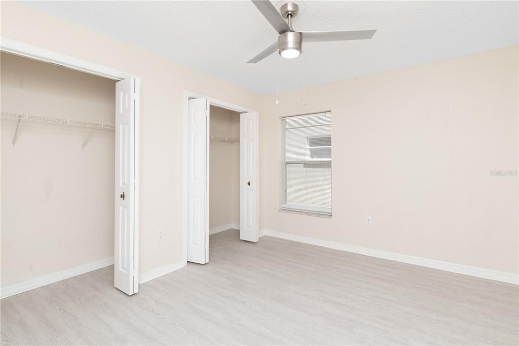 For Sale: $349,000 (3 beds, 2 baths, 1835 Square Feet)