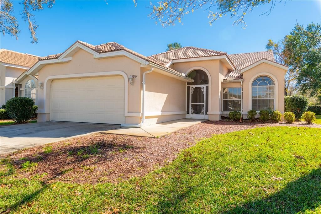 For Sale: $349,000 (3 beds, 2 baths, 1835 Square Feet)