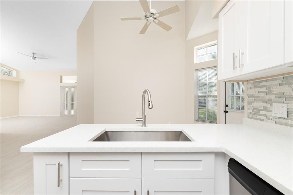 For Sale: $349,000 (3 beds, 2 baths, 1835 Square Feet)