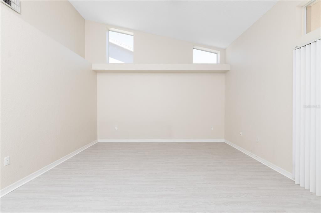 For Sale: $349,000 (3 beds, 2 baths, 1835 Square Feet)