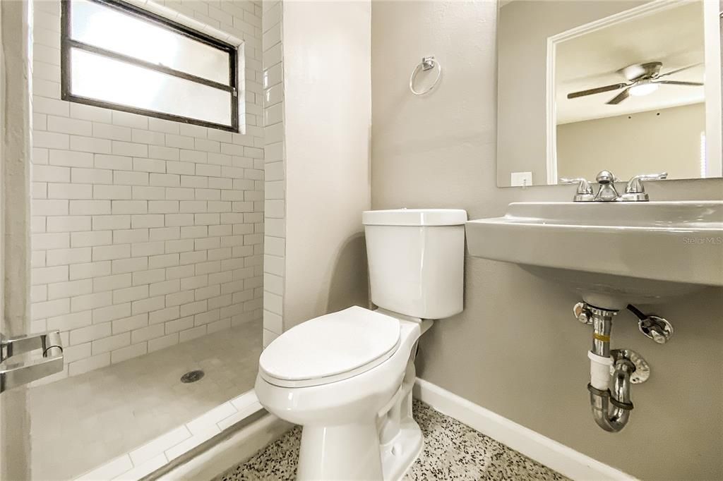 For Rent: $3,185 (3 beds, 2 baths, 1412 Square Feet)