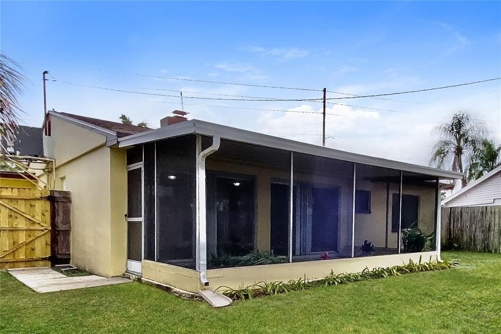 For Rent: $3,185 (3 beds, 2 baths, 1412 Square Feet)