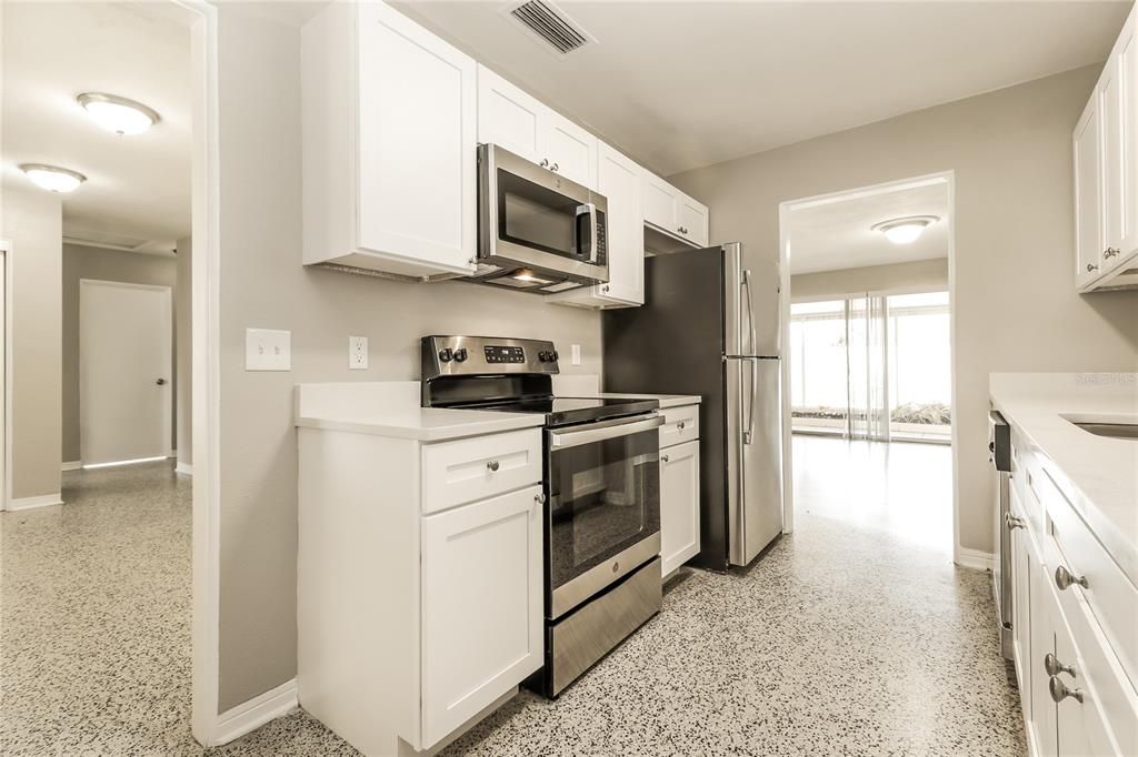 For Rent: $3,185 (3 beds, 2 baths, 1412 Square Feet)