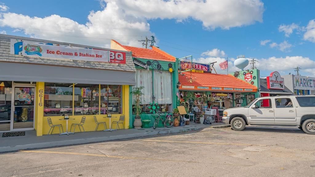 For Sale: $498,500 (2 beds, 2 baths, 1816 Square Feet)