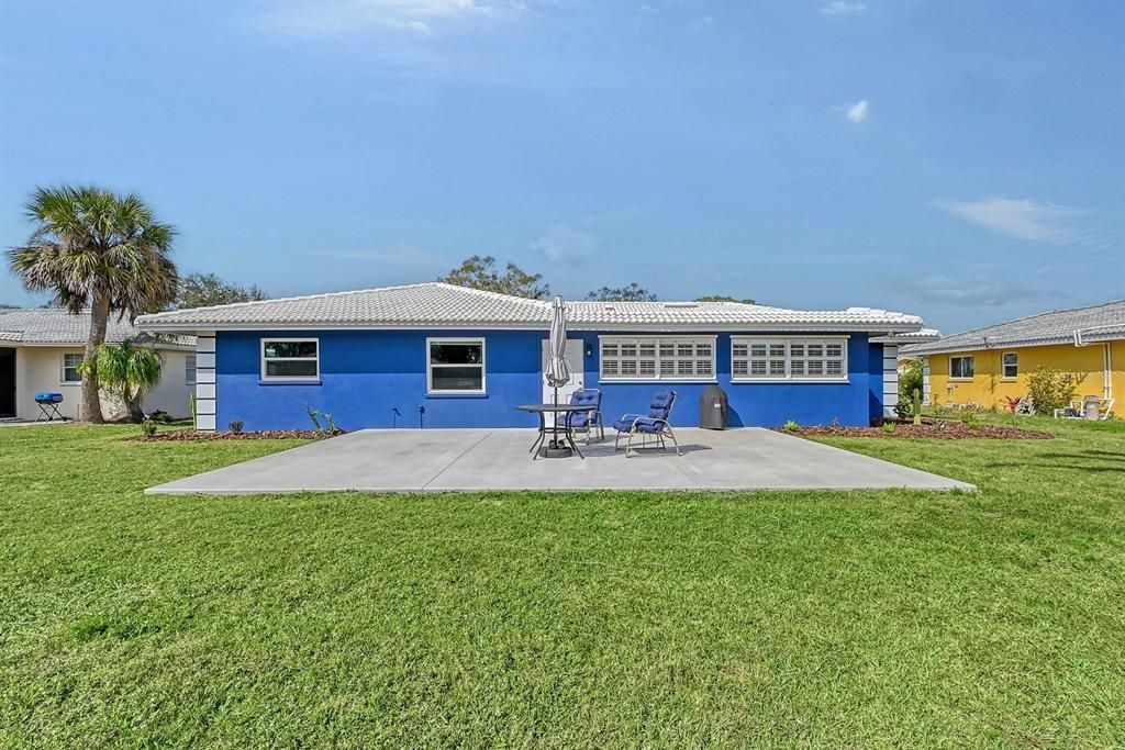 For Sale: $498,500 (2 beds, 2 baths, 1816 Square Feet)