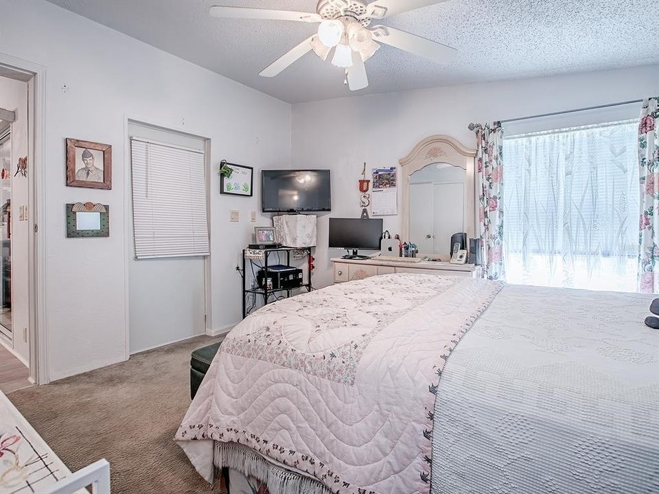 For Sale: $135,247 (2 beds, 2 baths, 850 Square Feet)