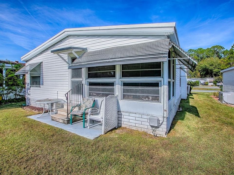 For Sale: $135,247 (2 beds, 2 baths, 850 Square Feet)