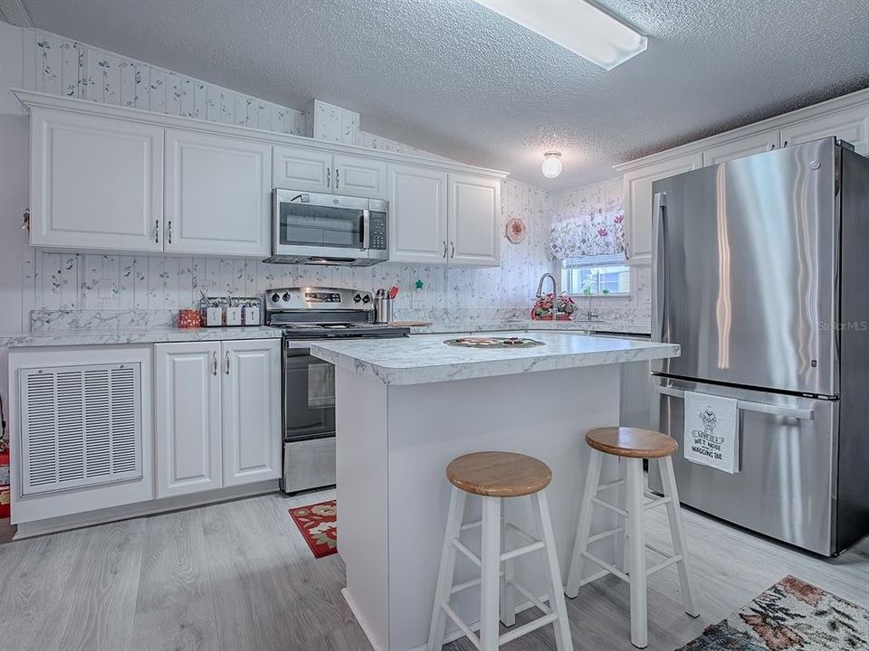 For Sale: $135,247 (2 beds, 2 baths, 850 Square Feet)