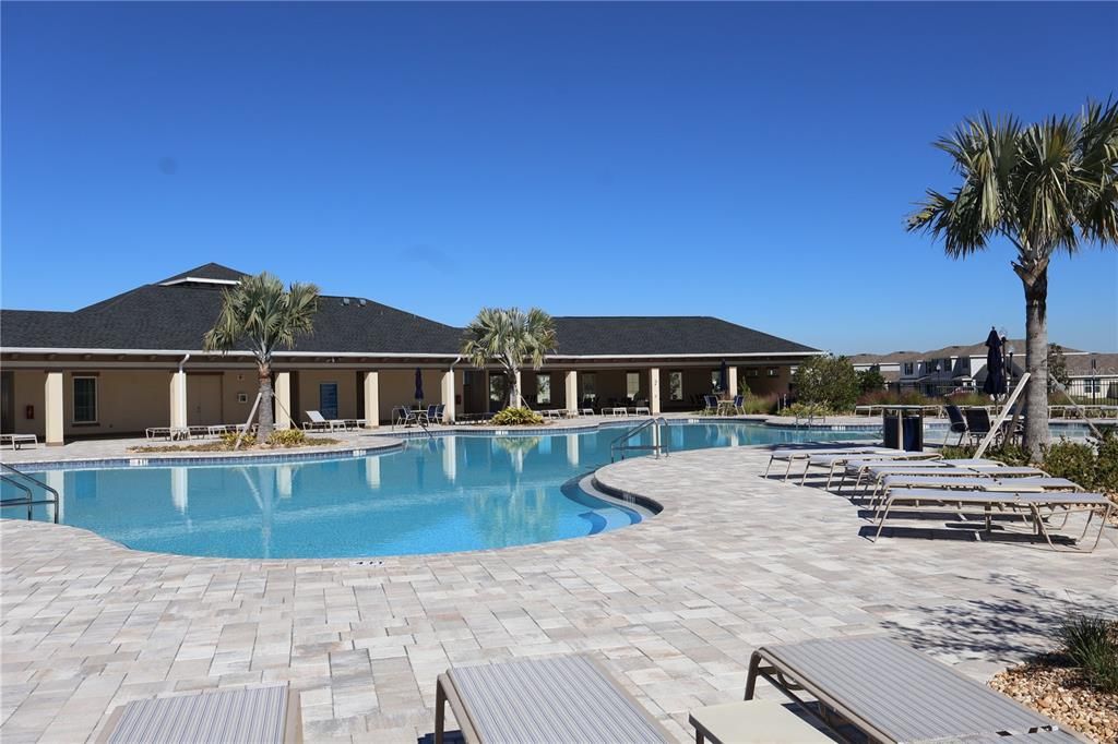 В аренду: $2,400 (4 спален, 2 ванн, 2325 Квадратных фут)