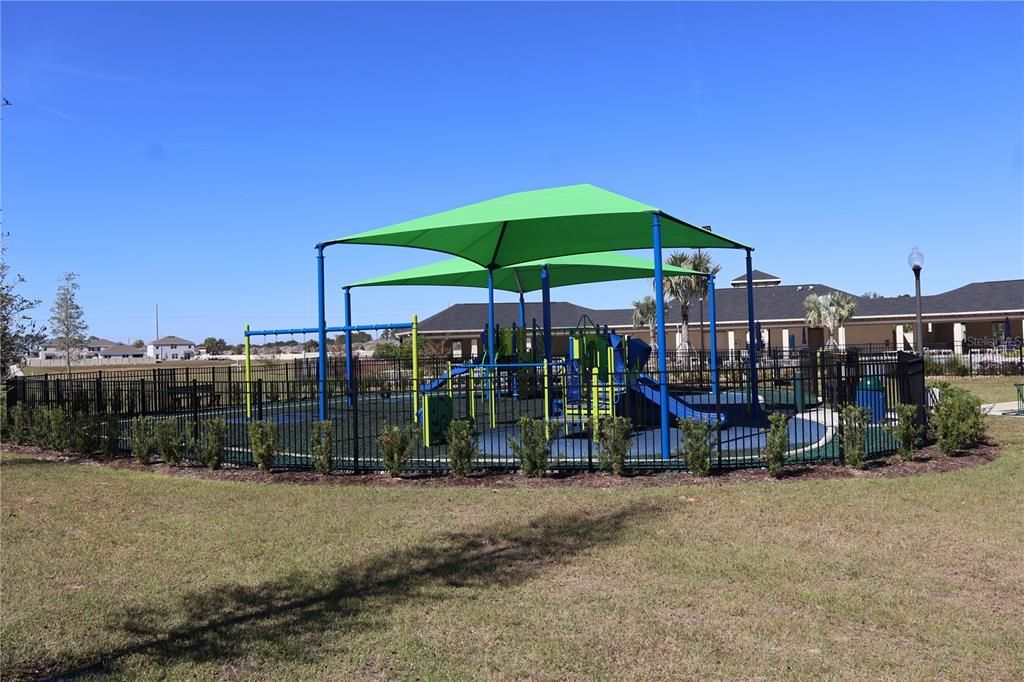 В аренду: $2,400 (4 спален, 2 ванн, 2325 Квадратных фут)