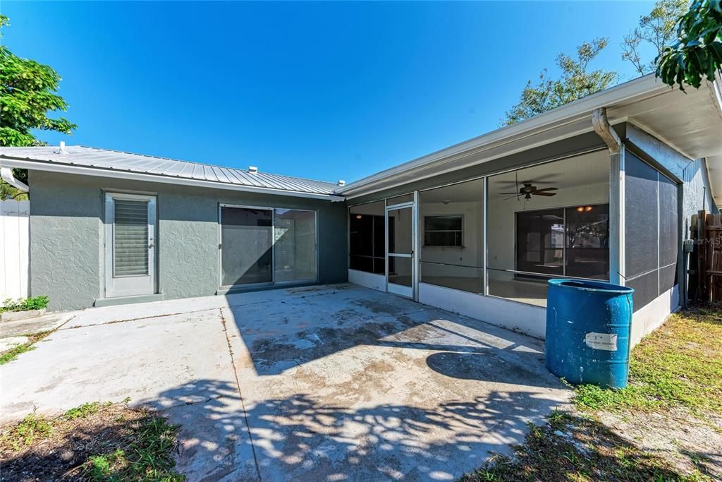 待售: $355,000 (3 贝兹, 2 浴室, 1384 平方英尺)