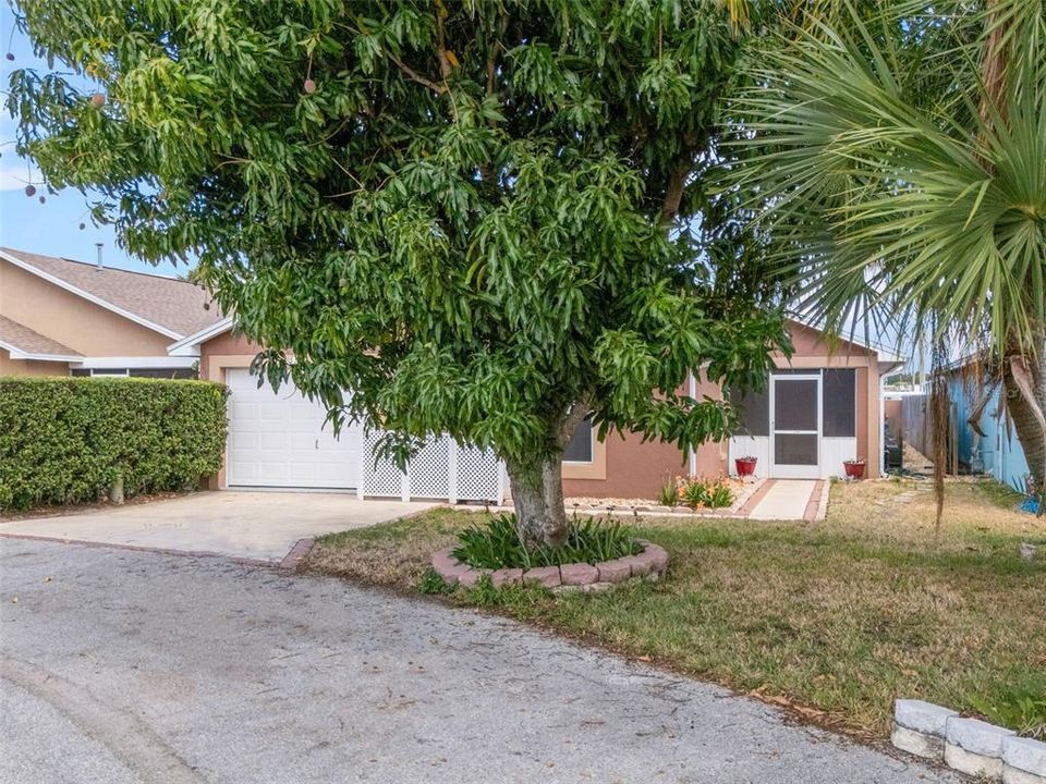 For Sale: $309,900 (4 beds, 2 baths, 2159 Square Feet)