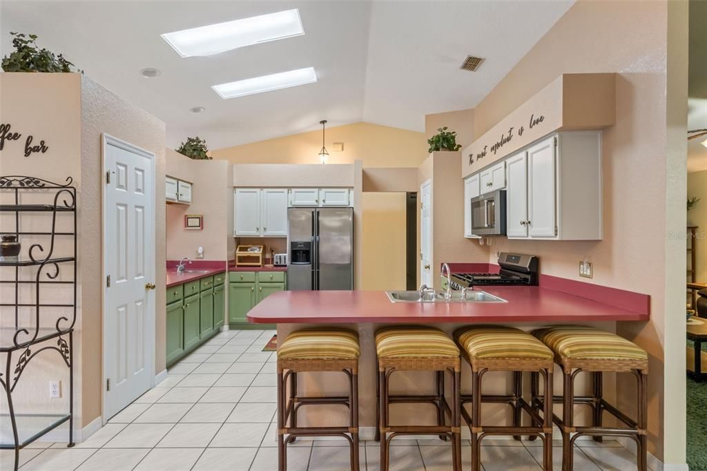 For Sale: $309,900 (4 beds, 2 baths, 2159 Square Feet)