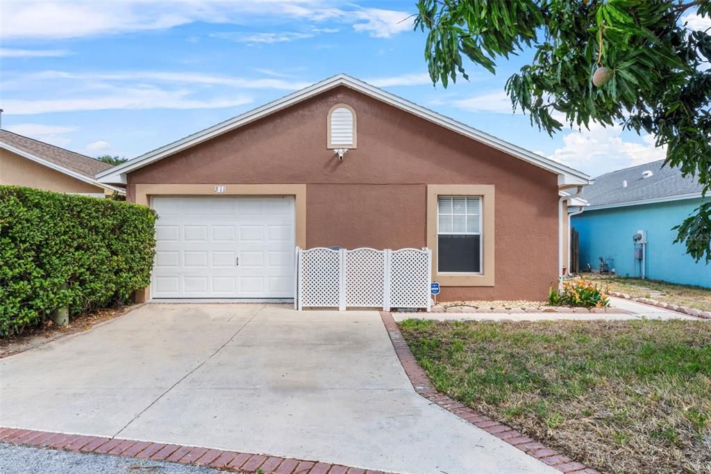 For Sale: $309,900 (4 beds, 2 baths, 2159 Square Feet)