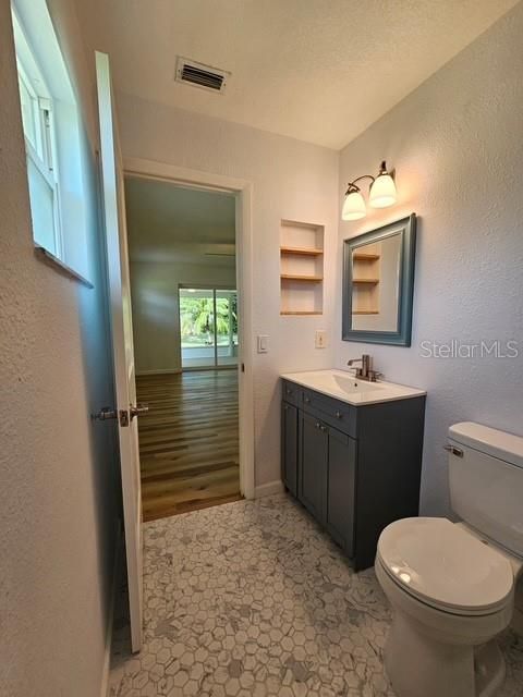 For Sale: $329,000 (3 beds, 2 baths, 1814 Square Feet)