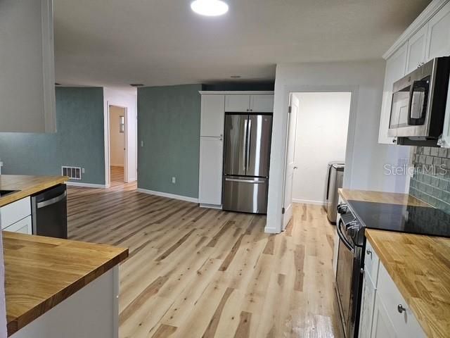 For Sale: $329,000 (3 beds, 2 baths, 1814 Square Feet)